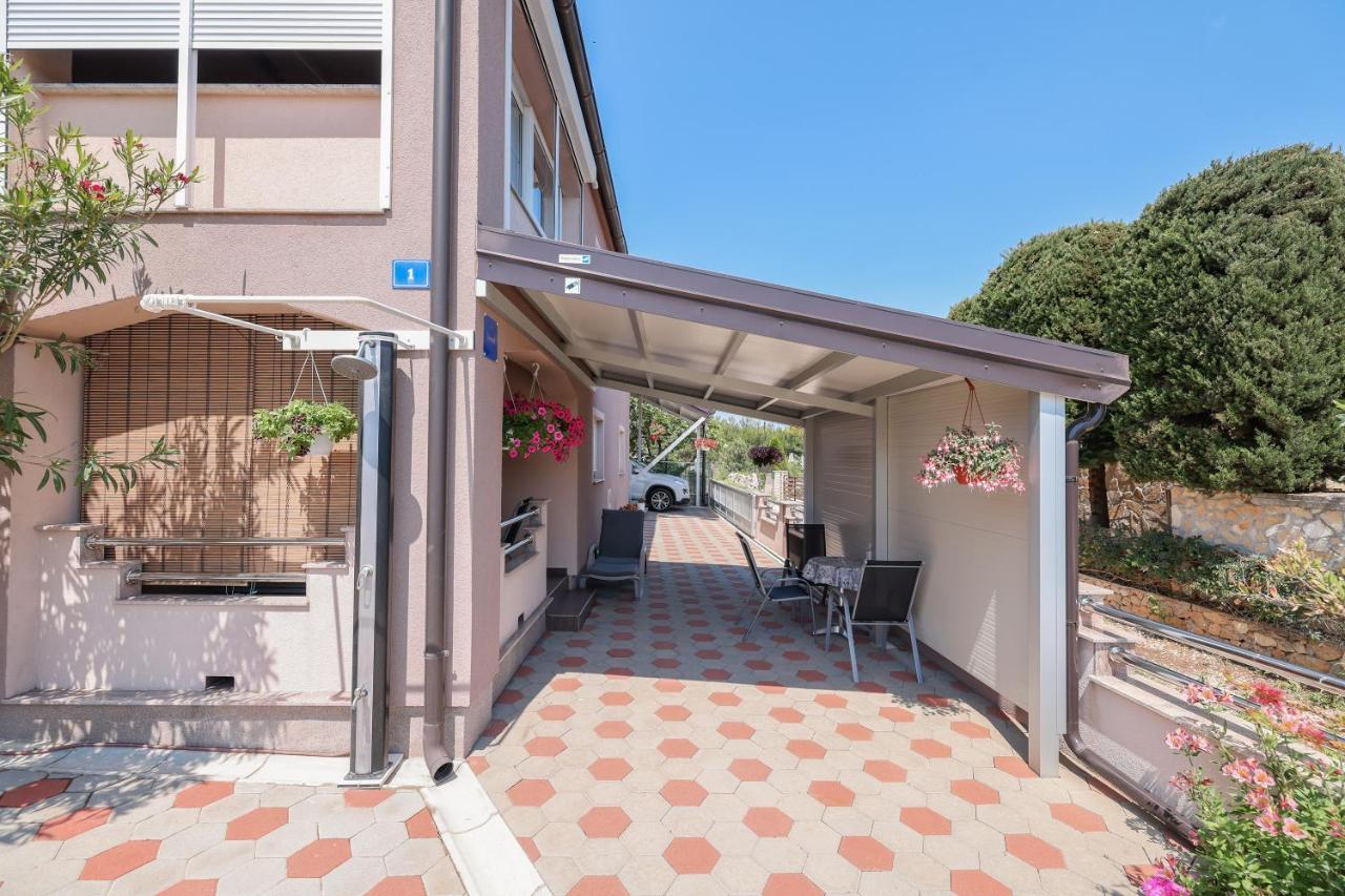 Two Bedroom Apartment Sunset Vir Exterior foto