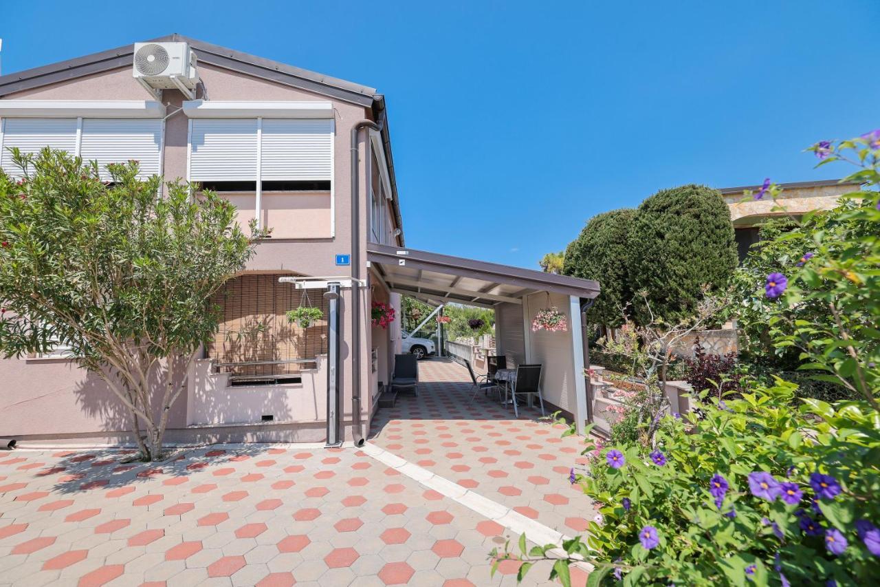 Two Bedroom Apartment Sunset Vir Exterior foto